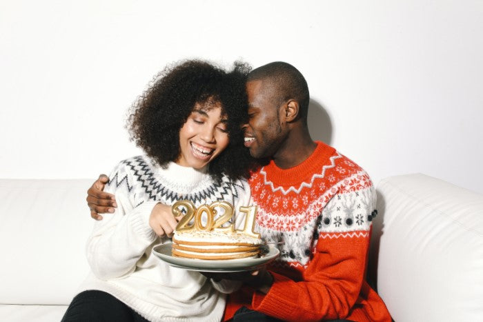 22 of the Most Romantic New Year's Eve Traditions for Couples